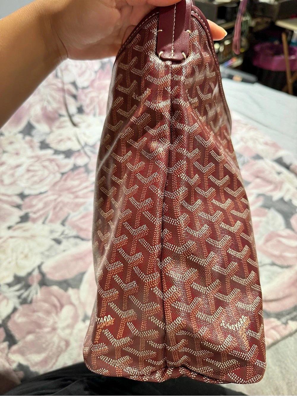 Goyard Bohemian Hobo Bag in Burgundy - Picture 6 of 11